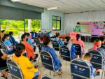 โครงการให้ความรู้อาชีพเสริมการปักผ้าด้วยมือ